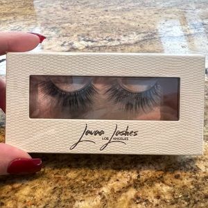 Lavaa Lashes Charm faux mink lashes